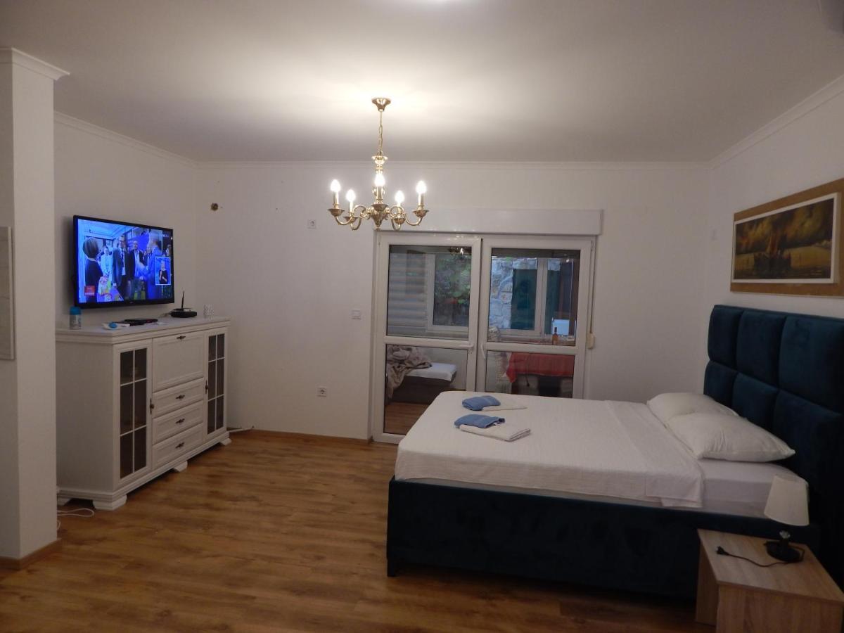 Sveti Stefan- Apartment Dora Εξωτερικό φωτογραφία
