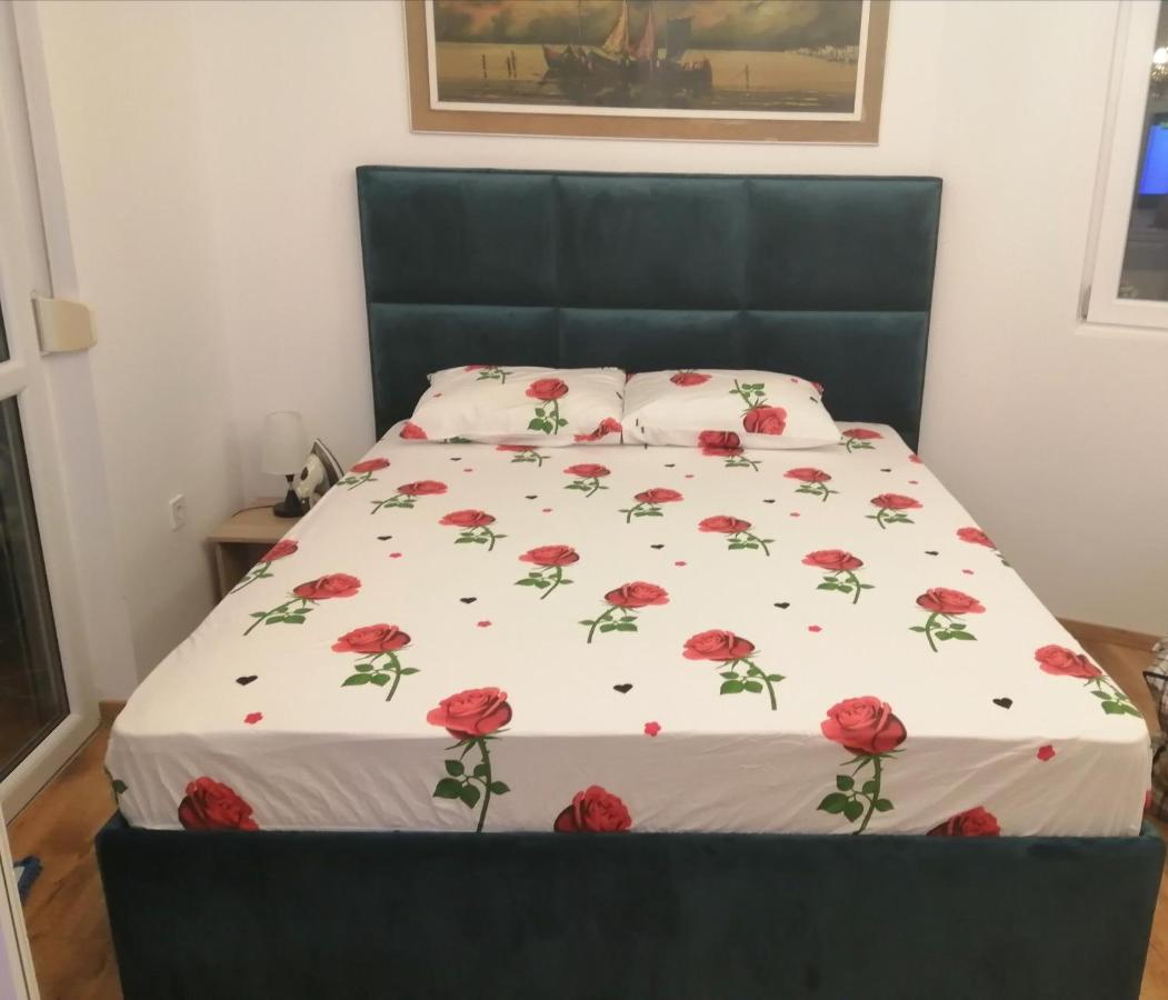 Sveti Stefan- Apartment Dora Εξωτερικό φωτογραφία